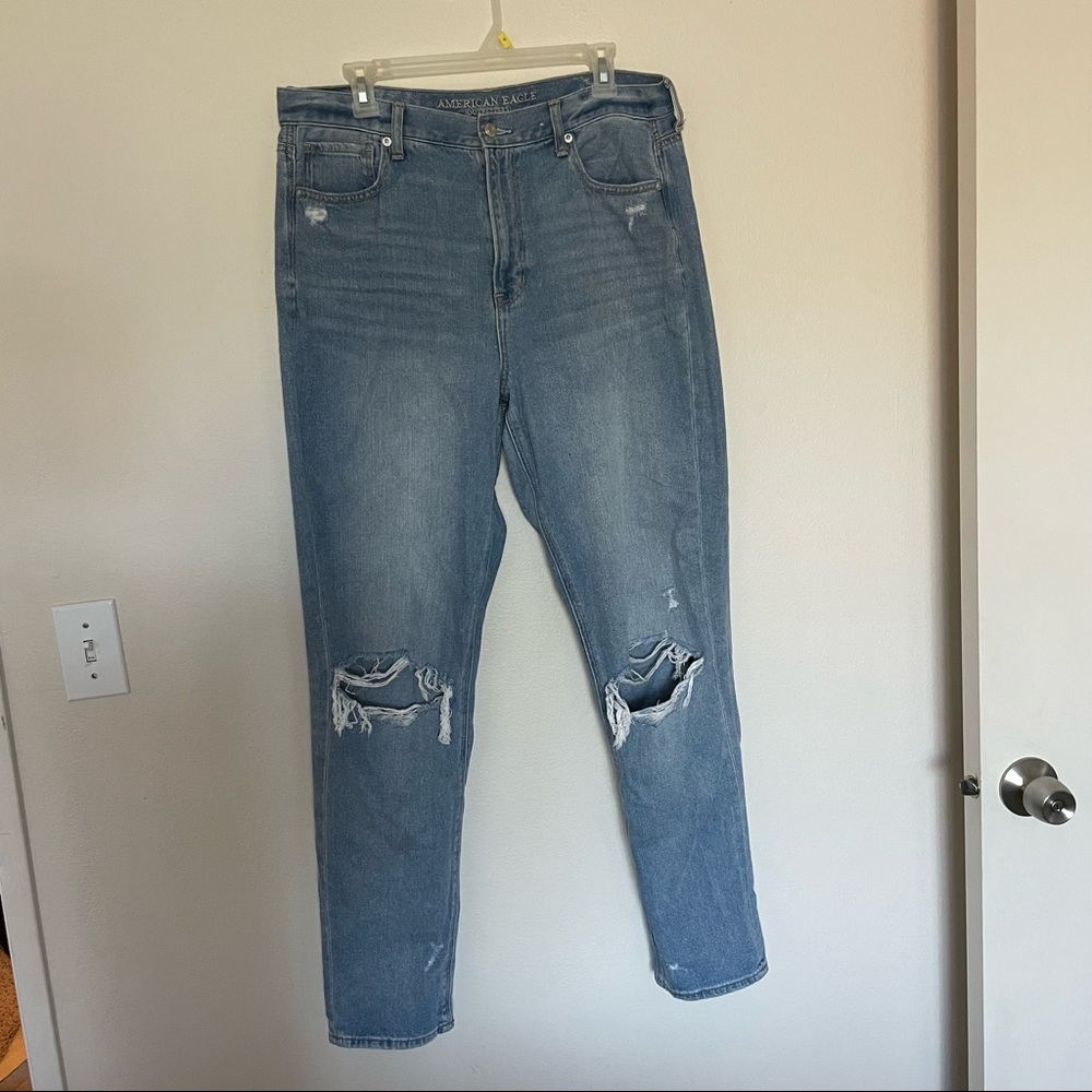 American Eagle Mom Jeans